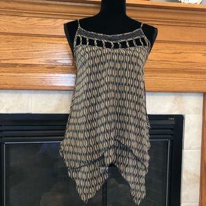 Detailed Tank top from buckle!